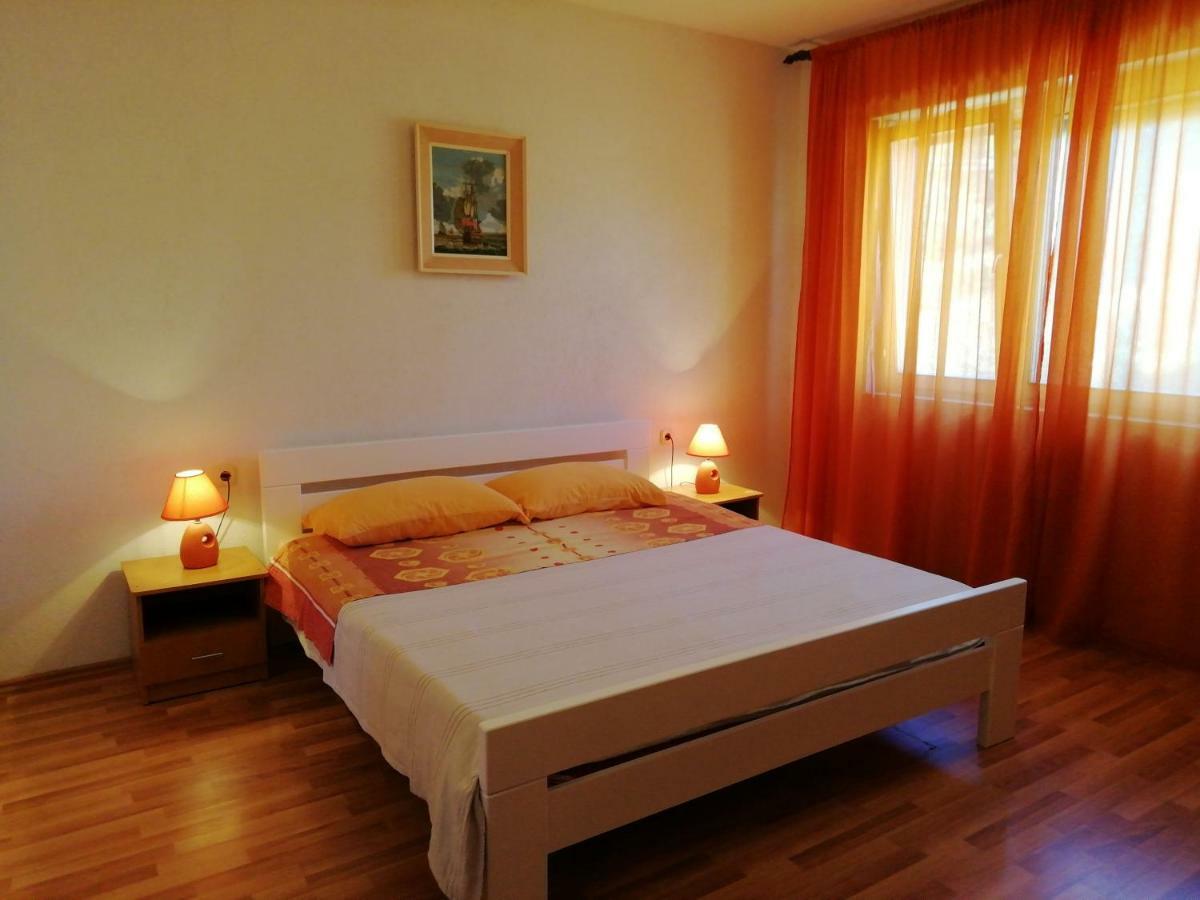 Apartments Jadranka Ivana PUY Exterior foto
