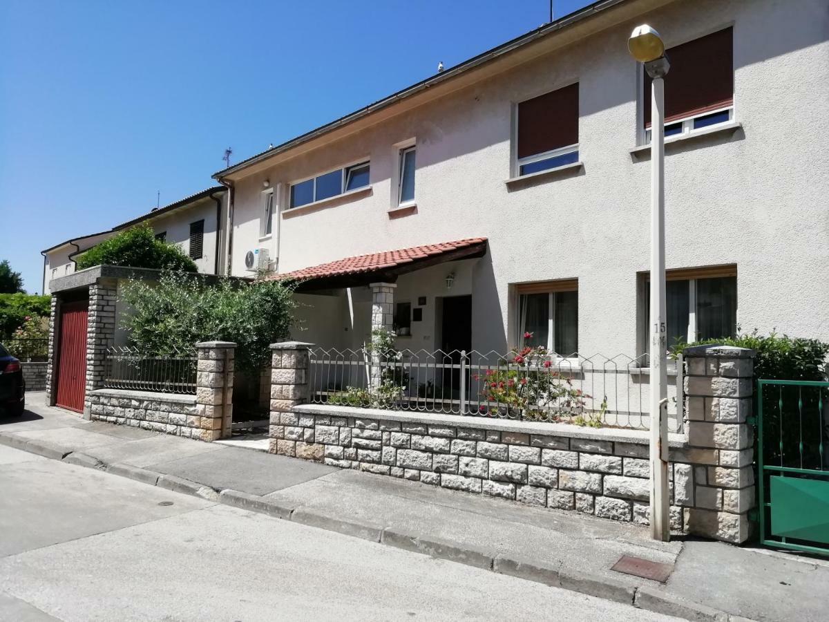 Apartments Jadranka Ivana PUY Exterior foto