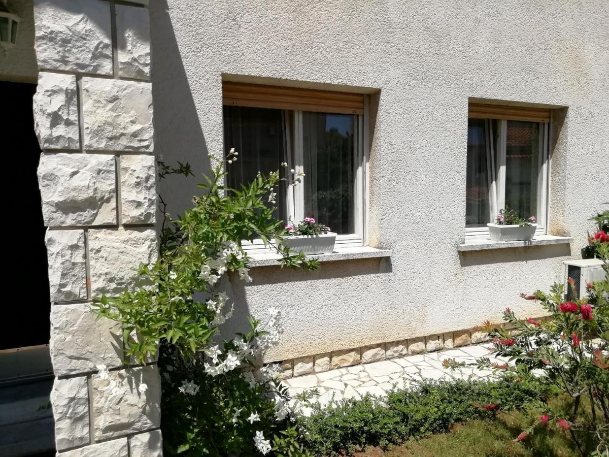 Apartments Jadranka Ivana PUY Exterior foto