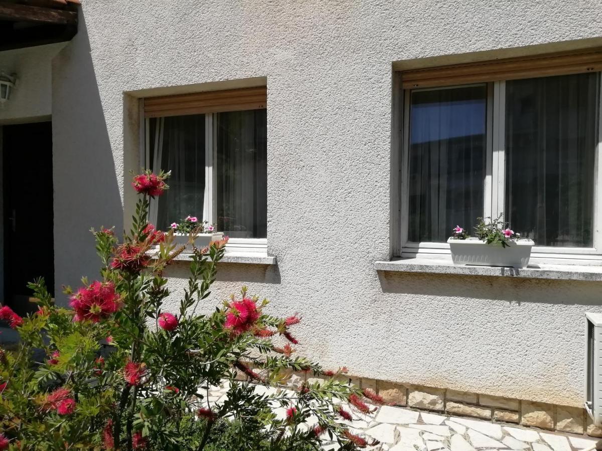 Apartments Jadranka Ivana PUY Exterior foto