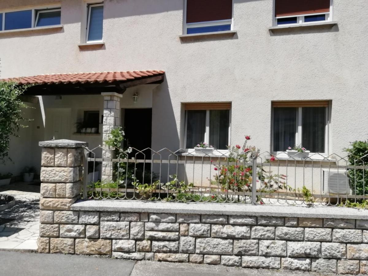 Apartments Jadranka Ivana PUY Exterior foto